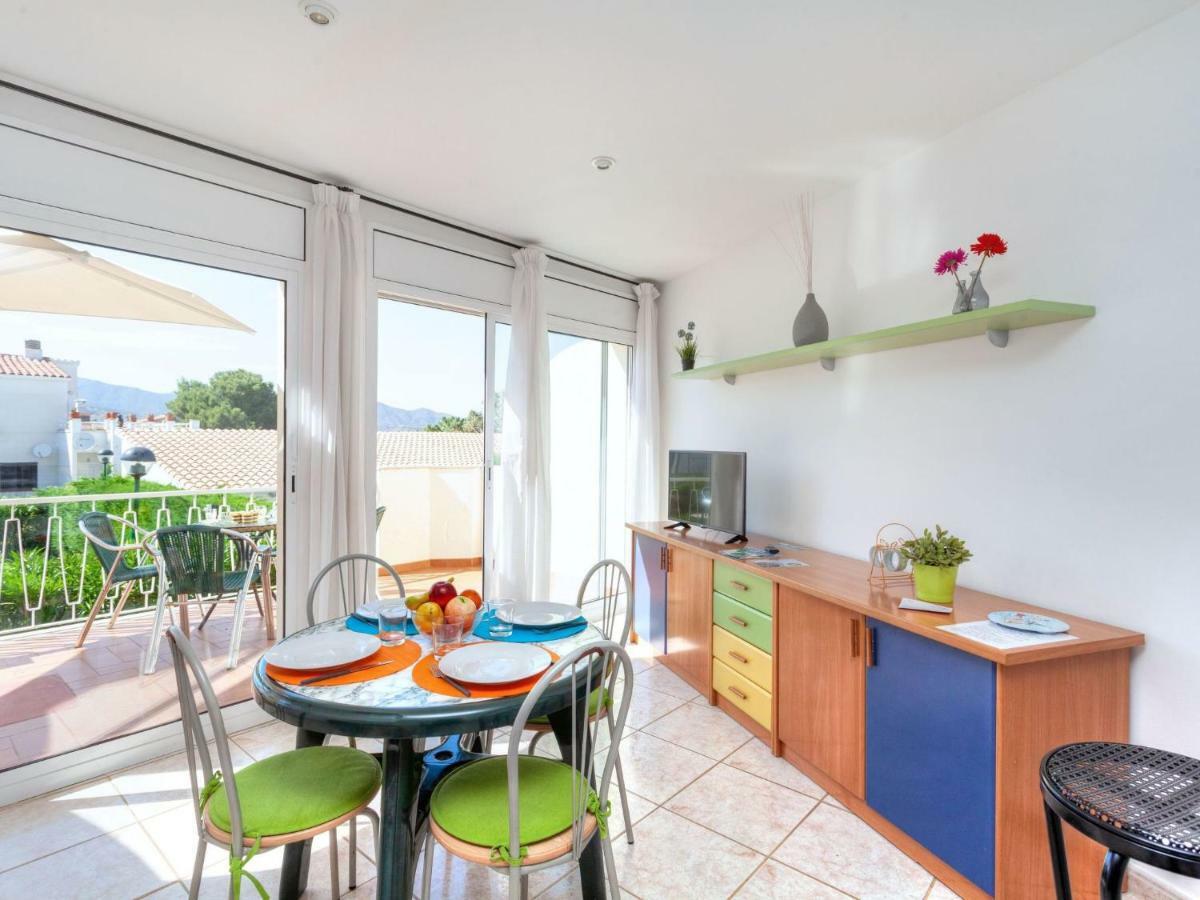 Apartment Palmiers I-7 By Interhome Llança 외부 사진